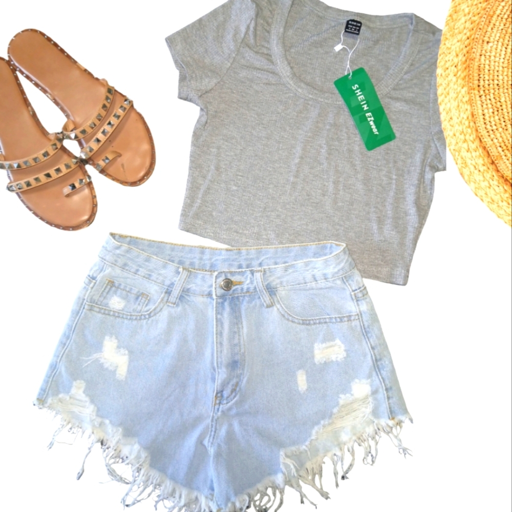 Women's Shein Outfit Shorts & Tee Size XS/2/4 New!